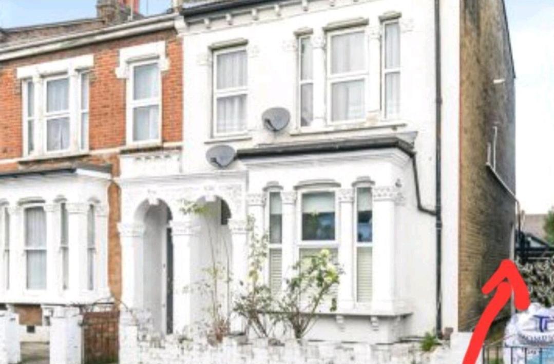 Room With Luxury Private Bathroom & Independent Entrance Near Tube Λονδίνο Εξωτερικό φωτογραφία